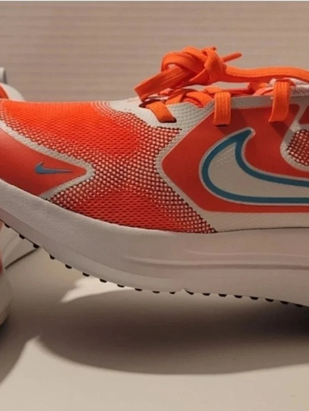Nike Cosmic Runner Big Kids 5.5Y/ Women's 7 ~ Orange, Turquoise, White Shoes